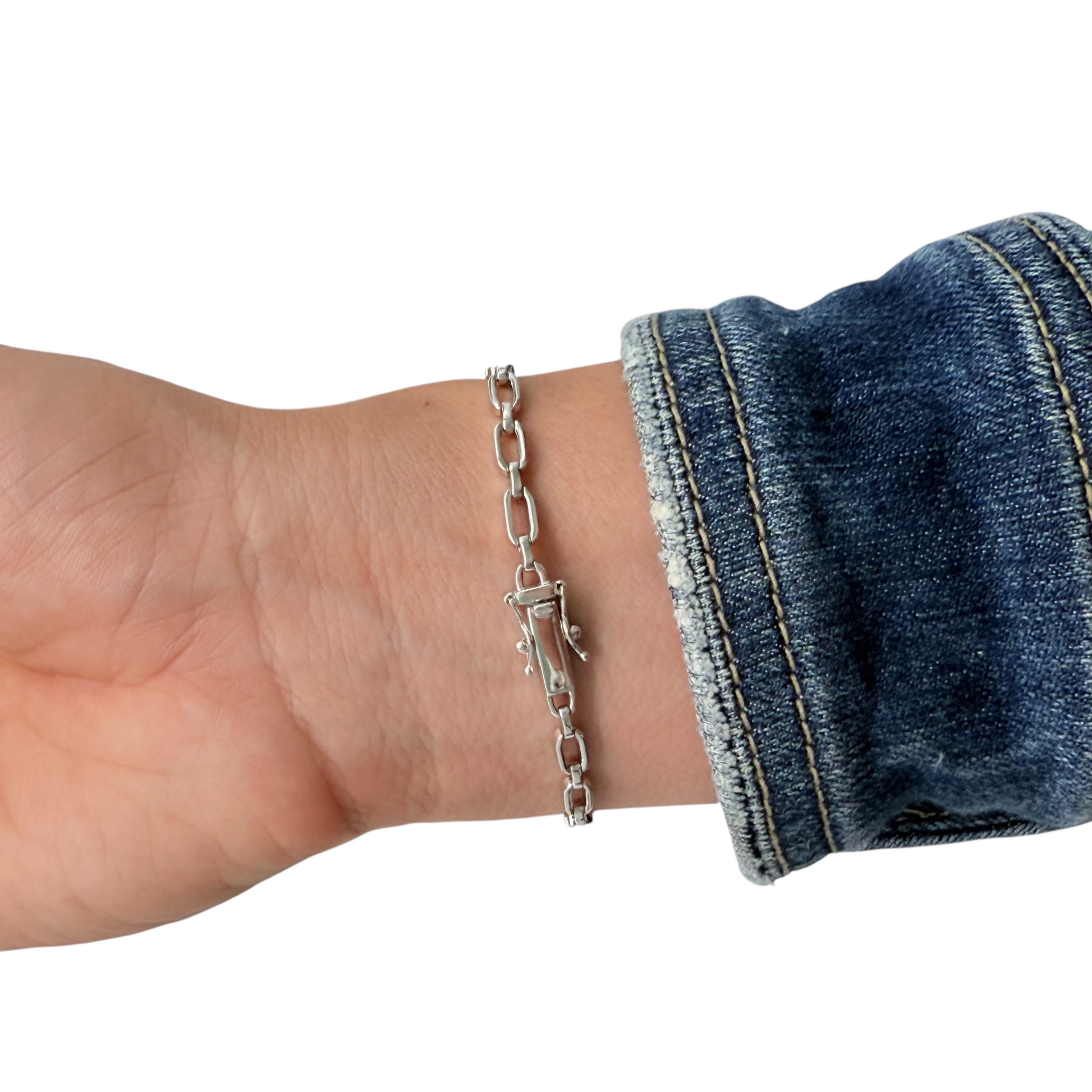 Elegant women’s sterling silver bracelet with secure locking clasp