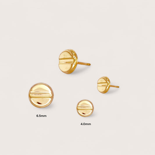 Close-Up of Love Style Gold Stud Earrings in 4mm and 6.5mm Sizes
