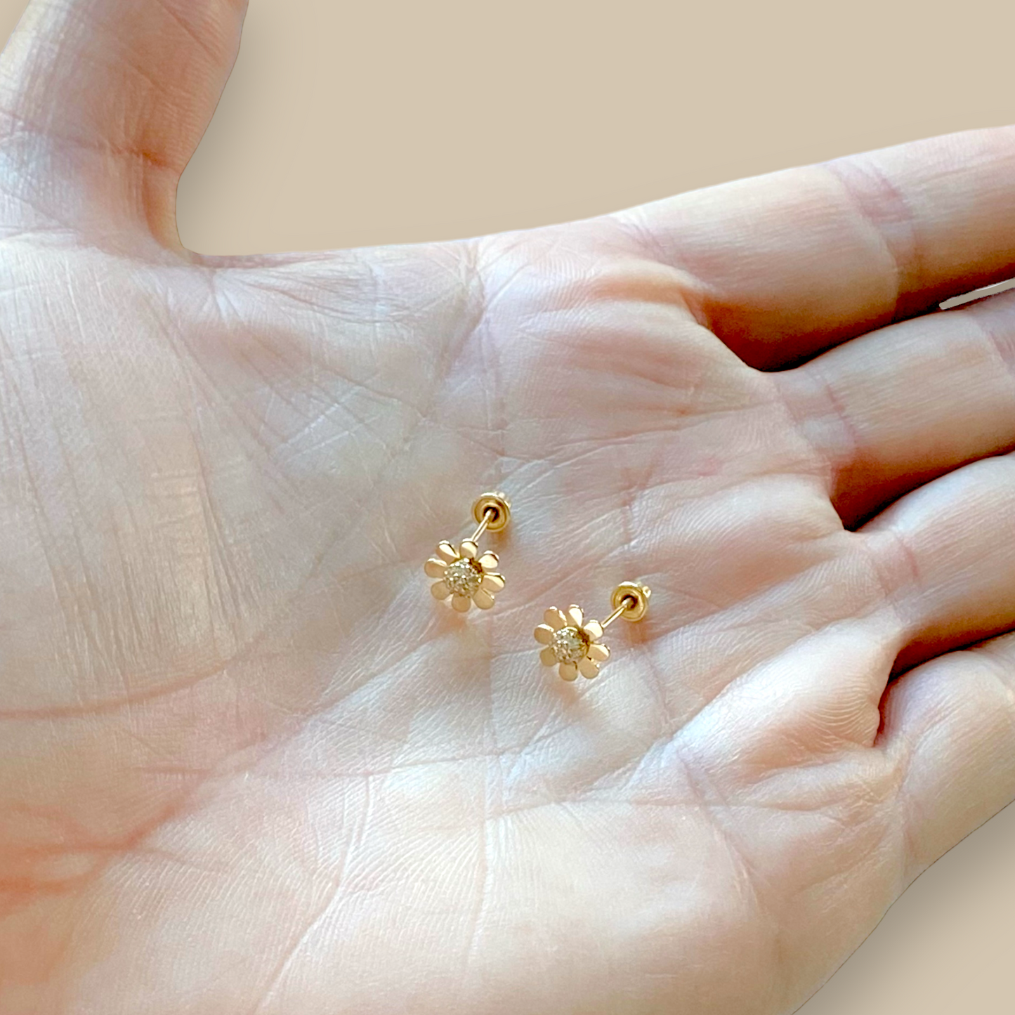 Daisy Flower Earrings - Solid 14K Yellow Gold, Screw Back Studs