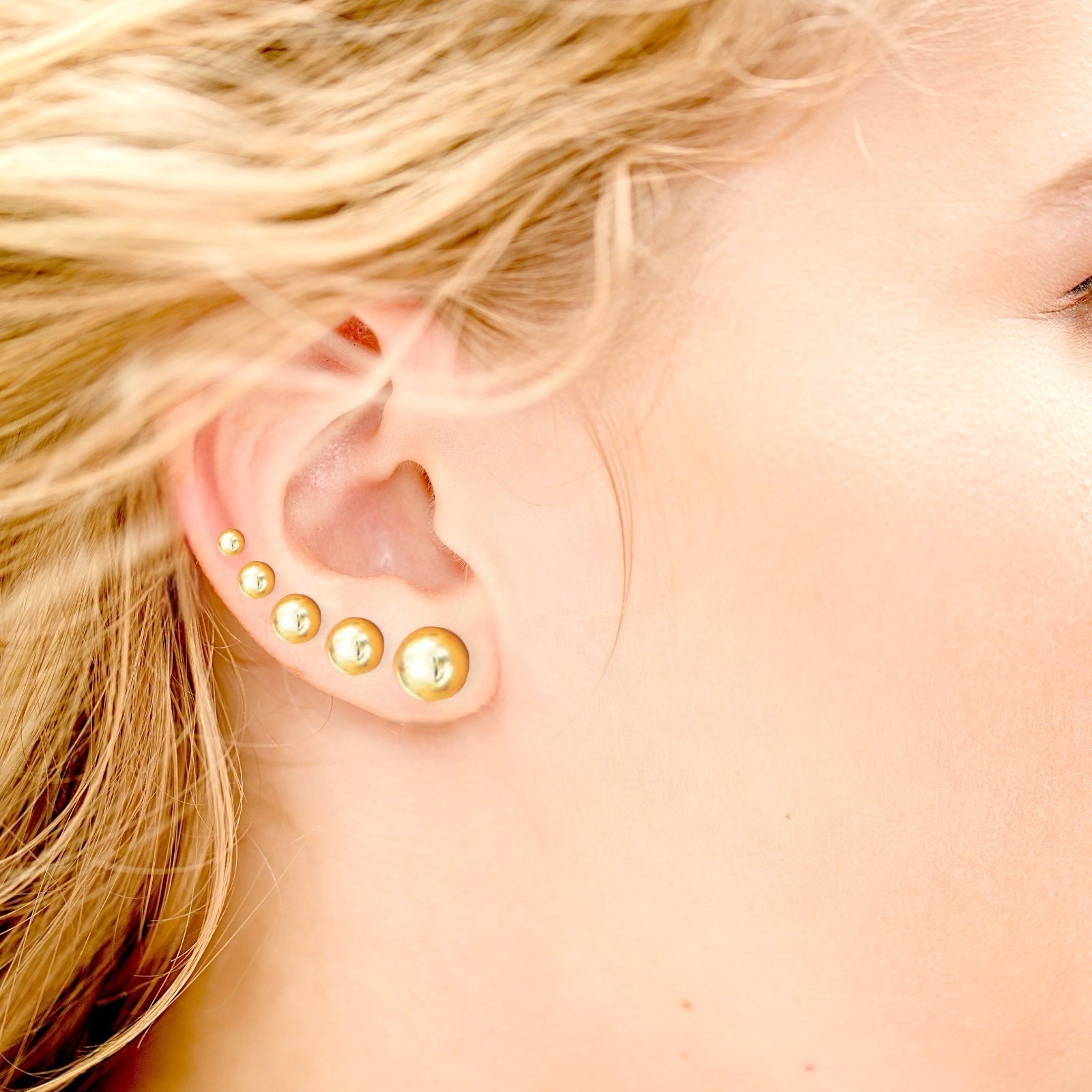 Gold Ball Studs shown in 3mm 4mm 5mm 6mm 8mm