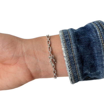 Elegant women’s sterling silver bracelet with secure locking clasp